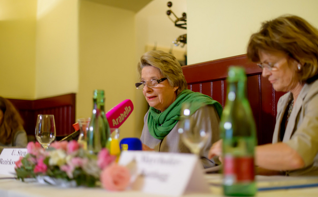 zu sehen Ursula Stenzel